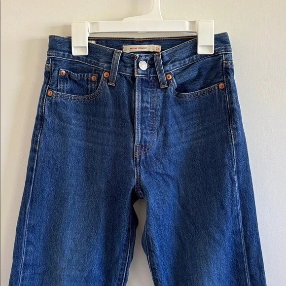 Levi’s premium wedgie straight jeans - Picture 3 of 12